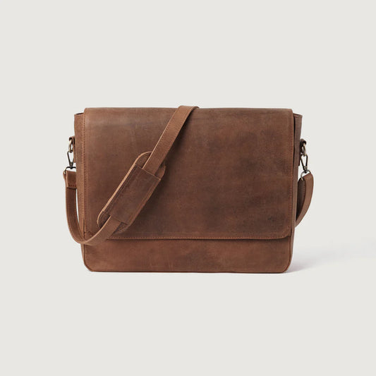 The Carismatico Vintage Tan Brown Leather Messenger Bag